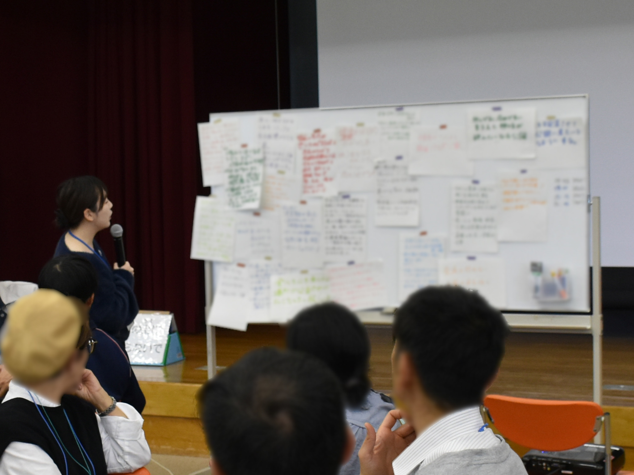 まちづくりワークショップでみなさんの意見を取りまとめ中